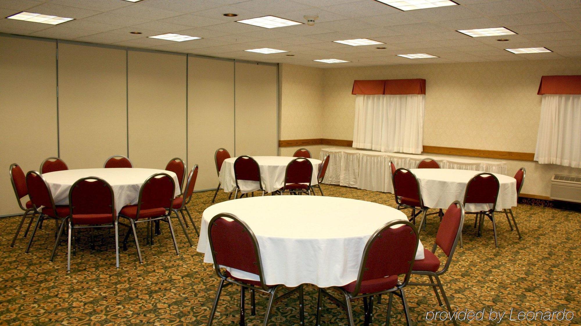Hotel Baymont By Wyndham Portage Esterno foto